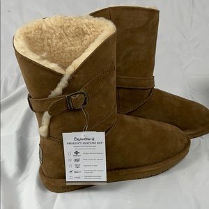 New! Bearpaw boots with tags in box